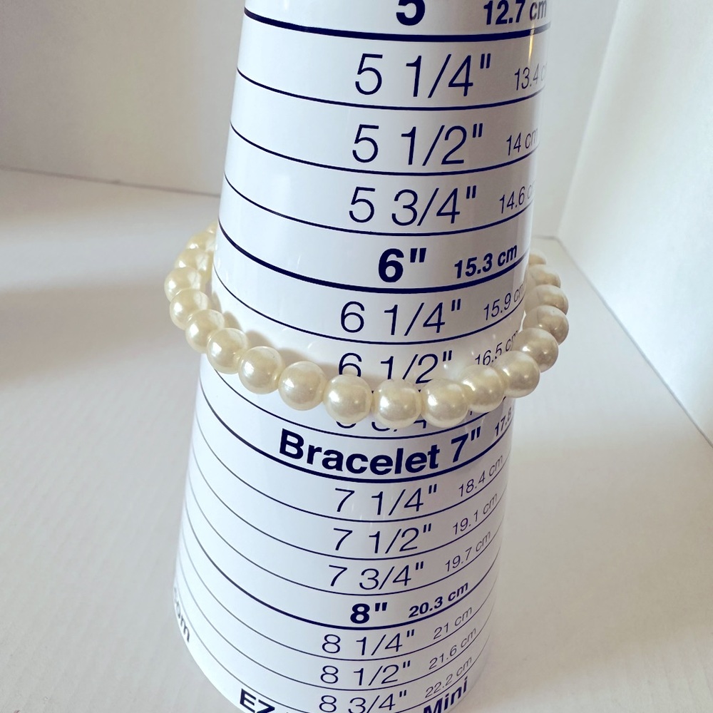 Faux pearl stretch bracelet set of 3 - Picture 8 of 8